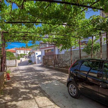 Apartment In Vrbnik/Island Krk 35825 Zewnętrze zdjęcie